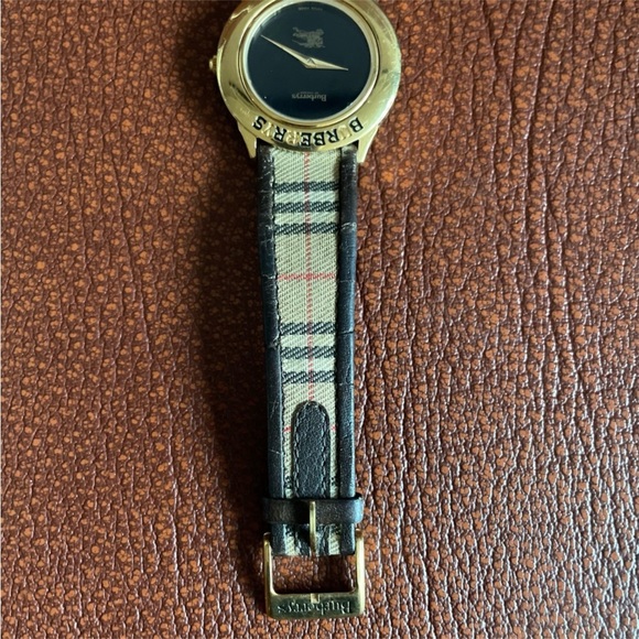 [BURBERRYS LONDON] Gold Classic check Leather Special edition Unisex Watch main image 6